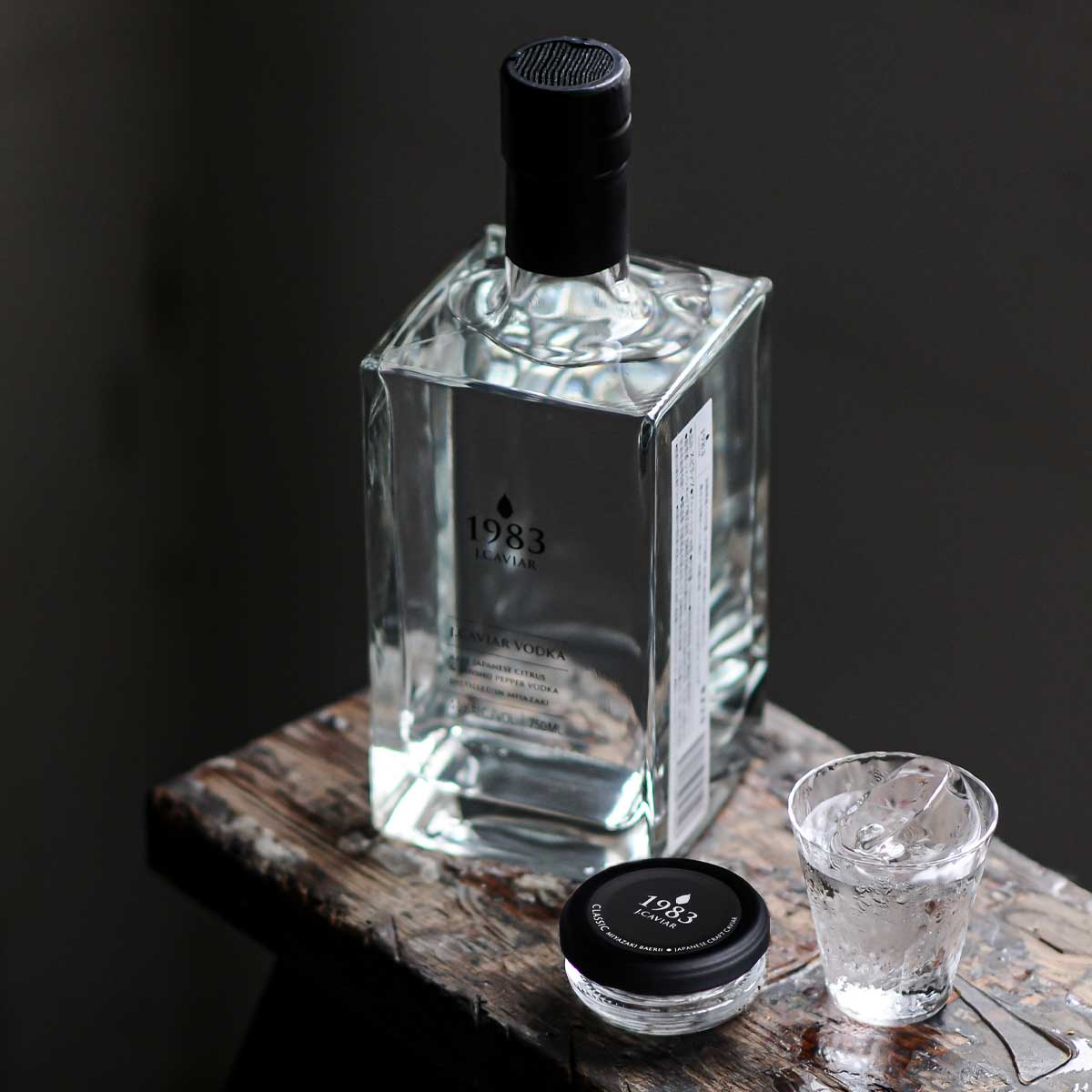 1983 J.CAVIAR VODKA (ウォッカ) 750ml