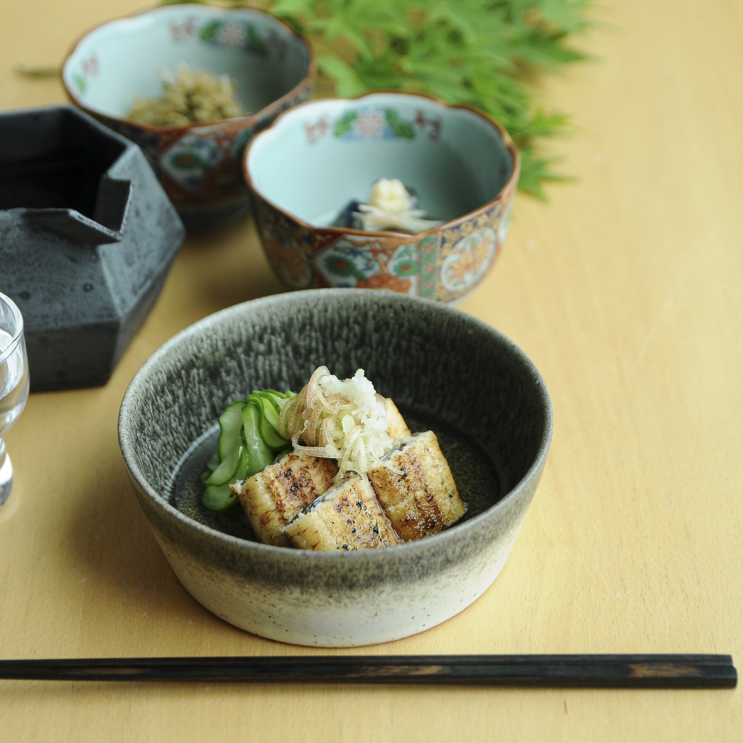 国産うなぎ 白焼き (140g×1枚) & 蒲焼き切身 (95g×6枚) セット