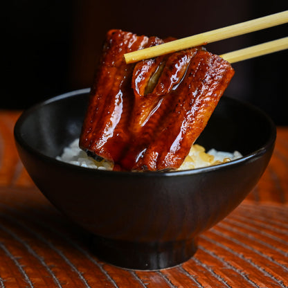 鰻楽 国産うなぎ 切身 (50g)